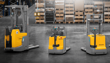 Pallet Lifters and Stackers - NAVRON Material Handling Equipment